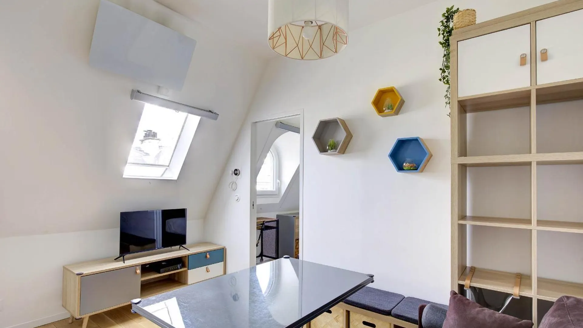 1Br Champs-Elysees - Cityapartmentstay Paris
